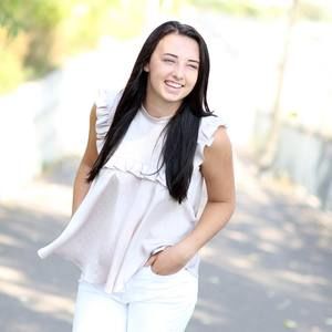 Meet your Posher, Cj